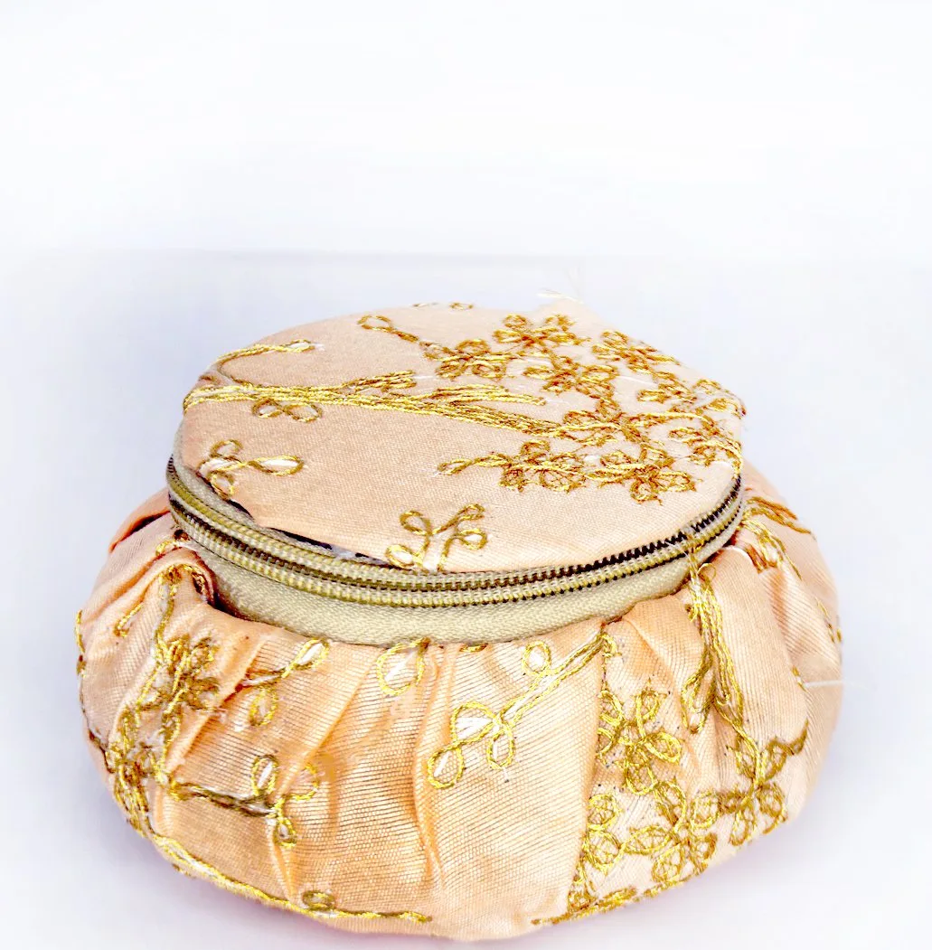 DESIGNER HANDI STYLE POTLI BAGS WEDDING FAVOUR & GIFT PACKING CREAM– DPB07