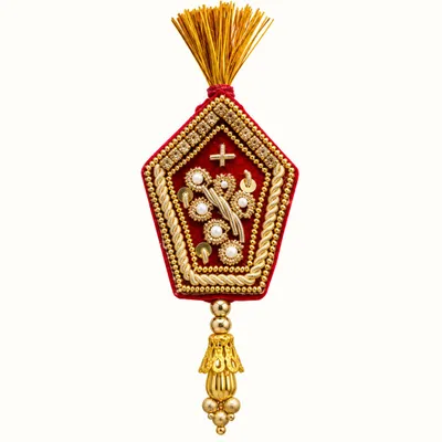 Designer Sasu Tani with Latkan Traditional Wedding shagun item and Festive Decor